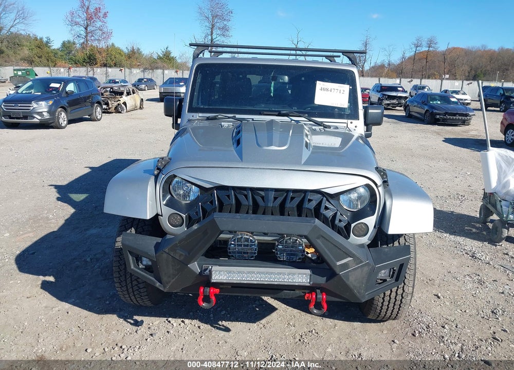 2016 JEEP WRANGLER UNLIMITED SAHARA VIN: 1C4BJWEGXGL152407