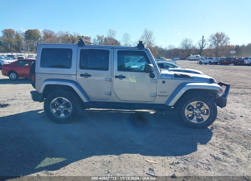 2016 JEEP WRANGLER UNLIMITED SAHARA VIN: 1C4BJWEGXGL152407