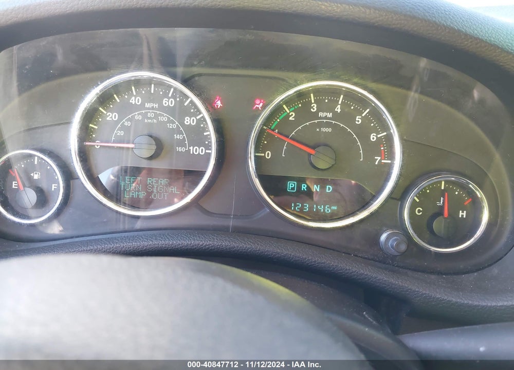 2016 JEEP WRANGLER UNLIMITED SAHARA VIN: 1C4BJWEGXGL152407