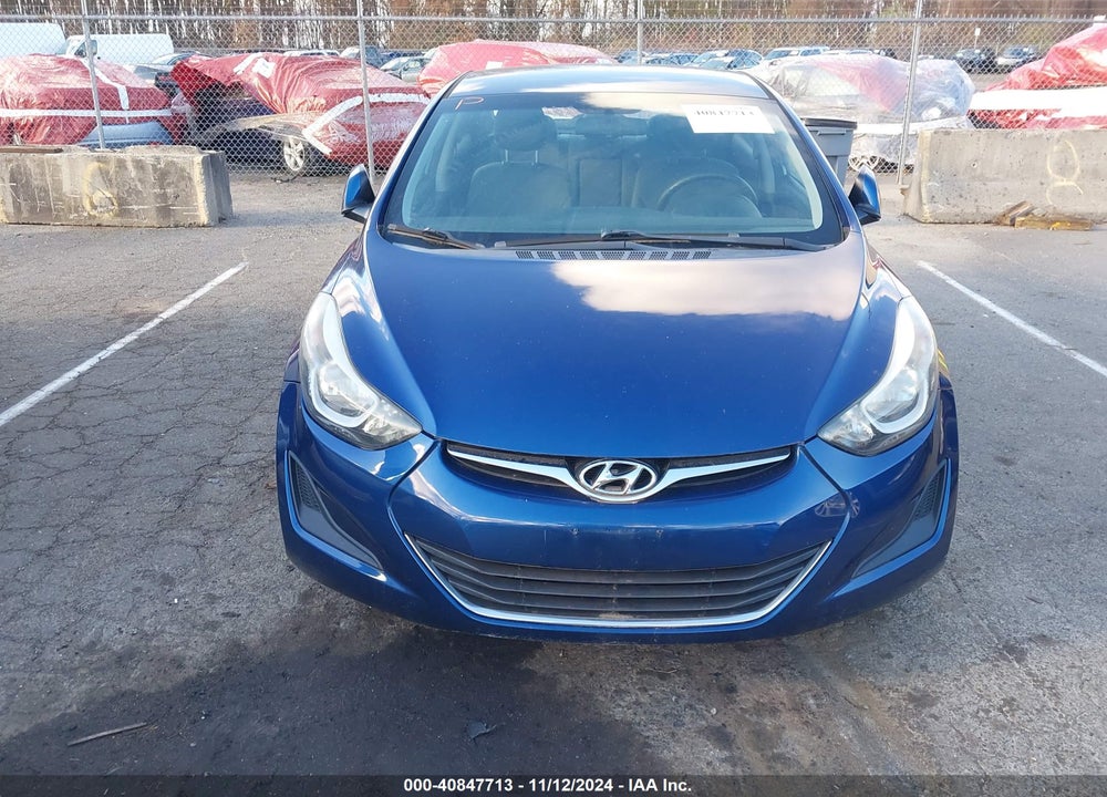 2016 HYUNDAI ELANTRA VIN: 5NPDH4AE0GH717569