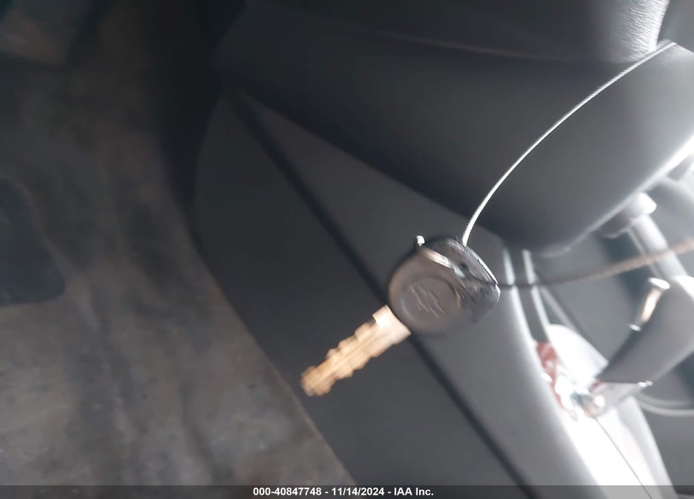 2010 CHEVROLET IMPALA LS VIN: 2G1WA5EK3A1126687