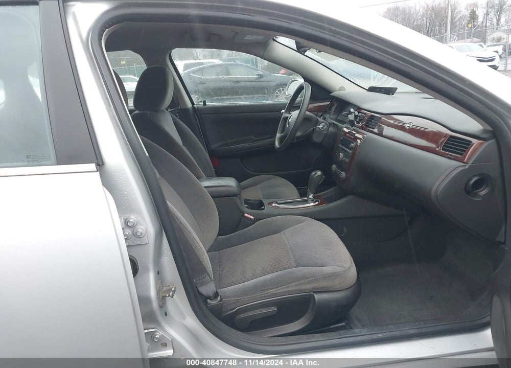2010 CHEVROLET IMPALA LS VIN: 2G1WA5EK3A1126687