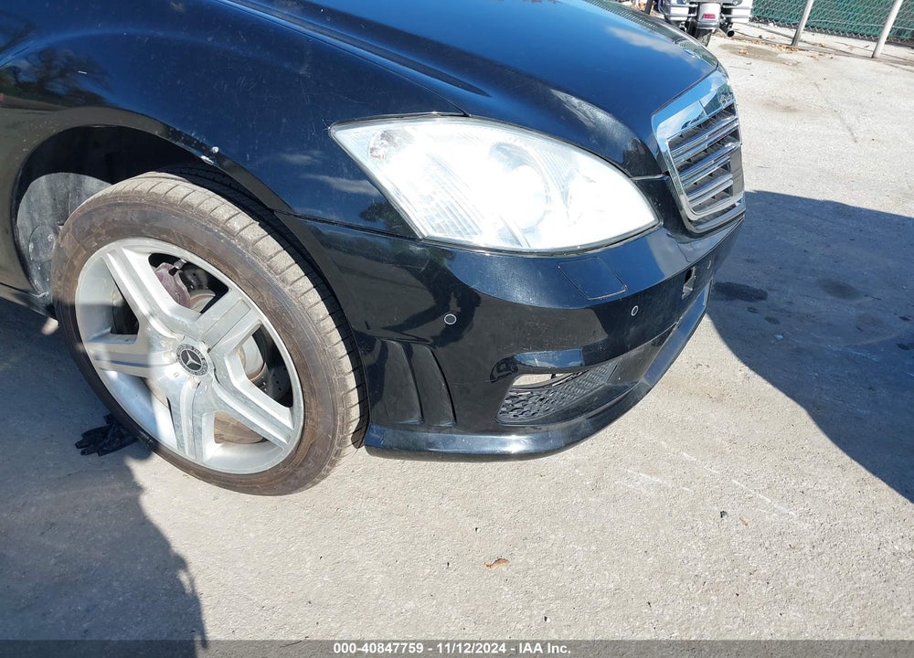 2007 MERCEDES-BENZ S 550 VIN: WDDNG71X67A034993