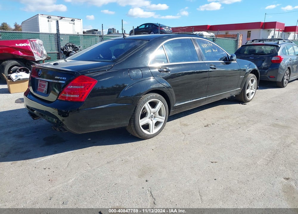2007 MERCEDES-BENZ S 550 VIN: WDDNG71X67A034993