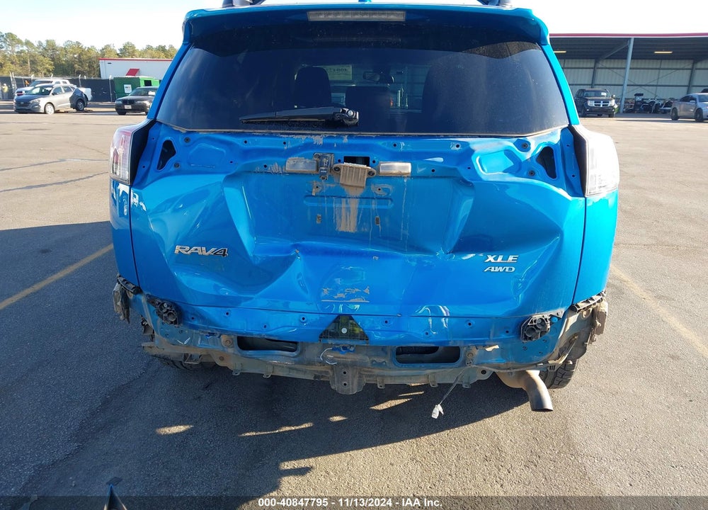 2017 TOYOTA RAV4 XLE VIN: 2T3RFREV3HW616250
