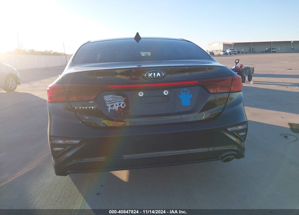 2019 KIA FORTE LXS VIN: 3KPF24AD0KE138421