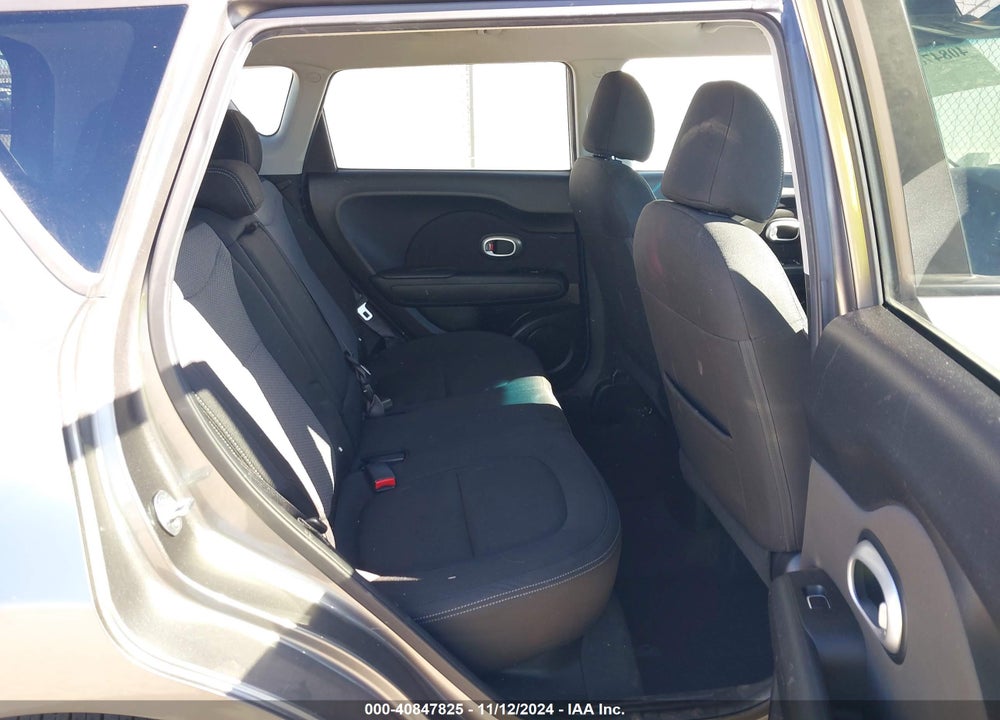 2018 KIA SOUL VIN: KNDJP3A53J7530211