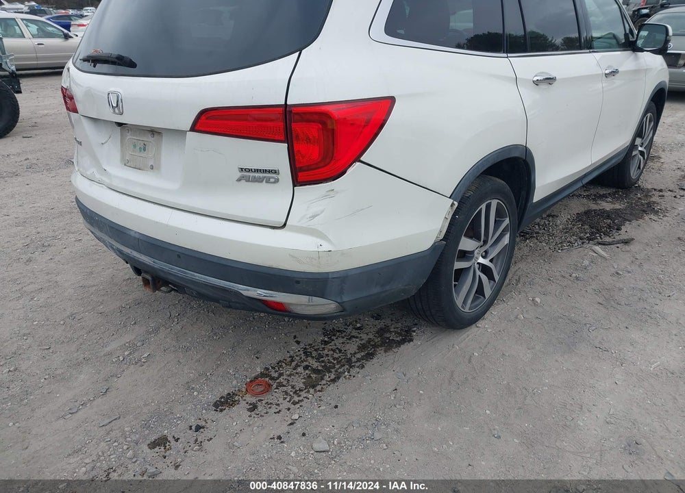 2017 HONDA PILOT TOURING VIN: 5FNYF6H94HB022281