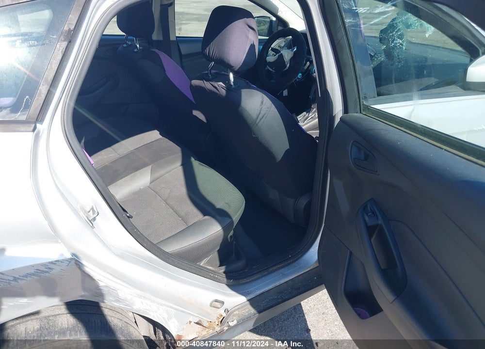 2012 FORD FOCUS VIN: 1FAHP3K22CL112211