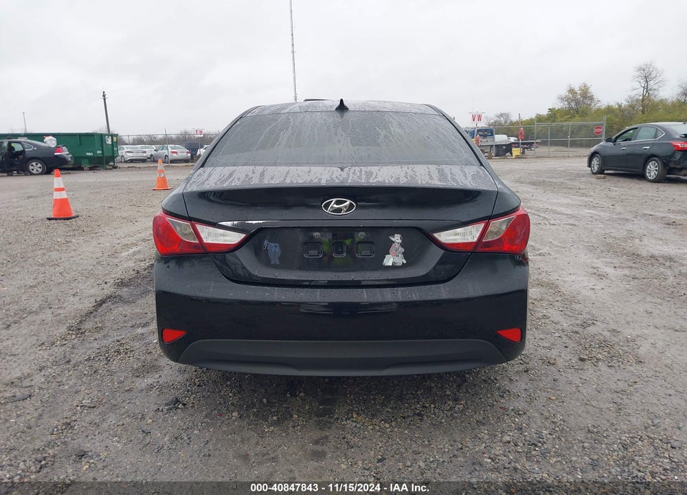 2014 HYUNDAI SONATA GLS VIN: 5NPEB4AC2EH884081
