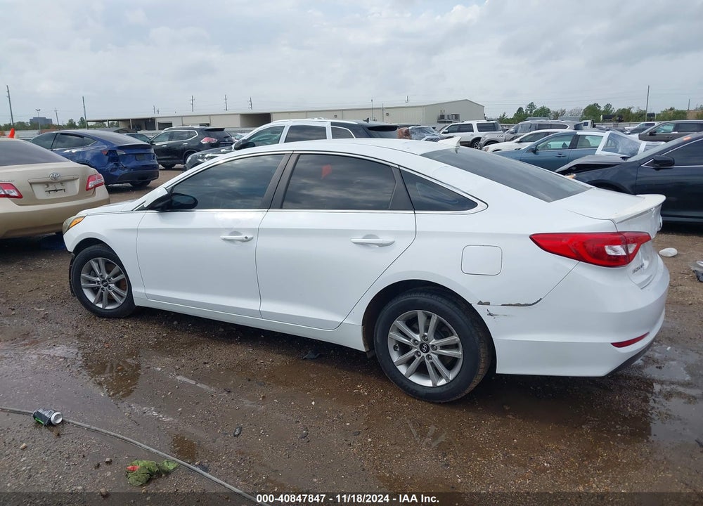 2017 HYUNDAI SONATA VIN: 5NPE24AFXHH514673