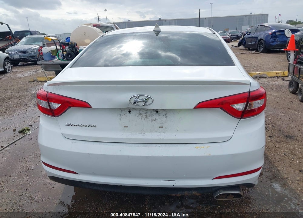 2017 HYUNDAI SONATA VIN: 5NPE24AFXHH514673