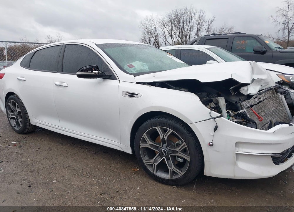 2017 KIA OPTIMA VIN: 5XXGT4L30HG148596