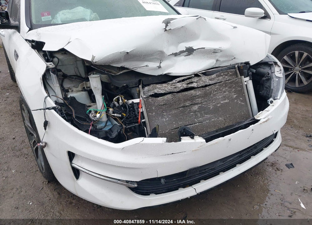 2017 KIA OPTIMA VIN: 5XXGT4L30HG148596