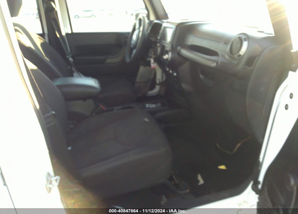 2016 JEEP WRANGLER UNLIMITED SPORT VIN: 1C4BJWDG5GL125049