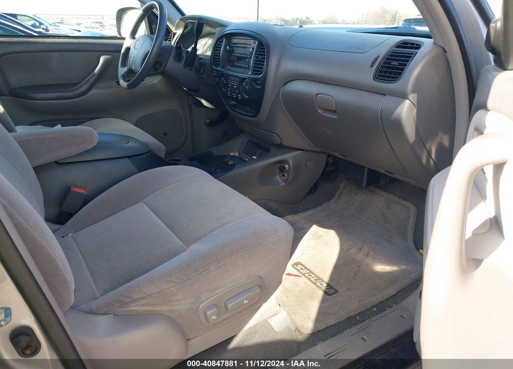 2003 TOYOTA SEQUOIA SR5 V8 VIN: 5TDZT34A63S168326
