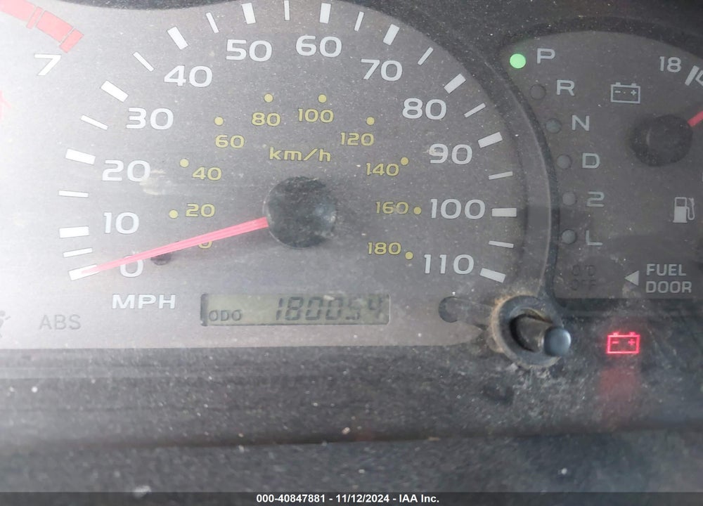 2003 TOYOTA SEQUOIA SR5 V8 VIN: 5TDZT34A63S168326