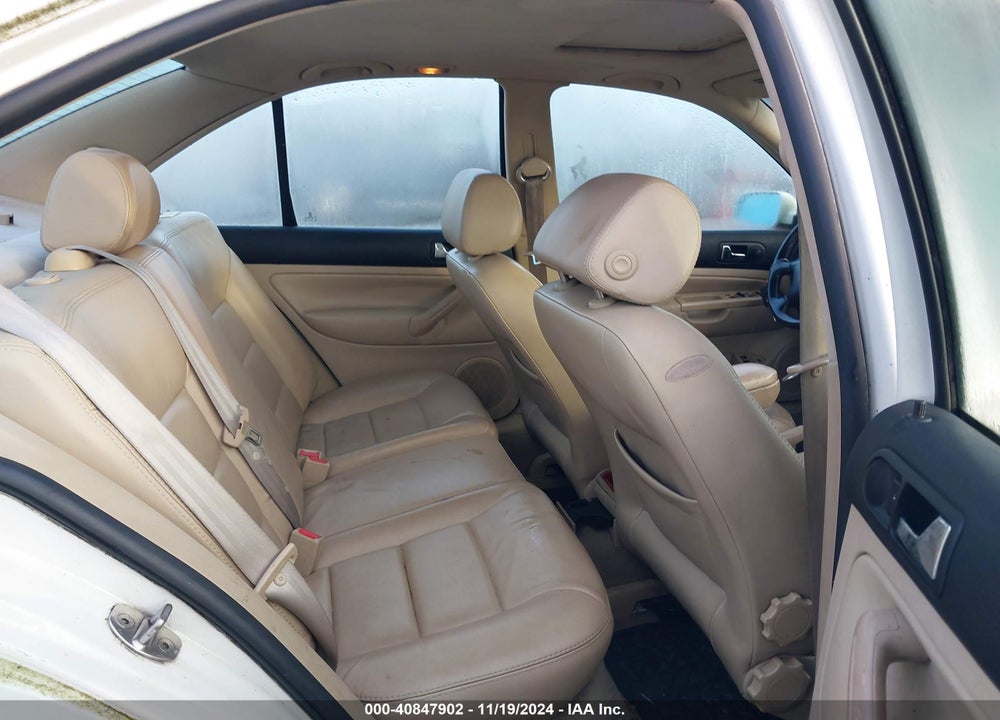 2000 VOLKSWAGEN JETTA GLS TDI VIN: 3VWSF29M6YM194953
