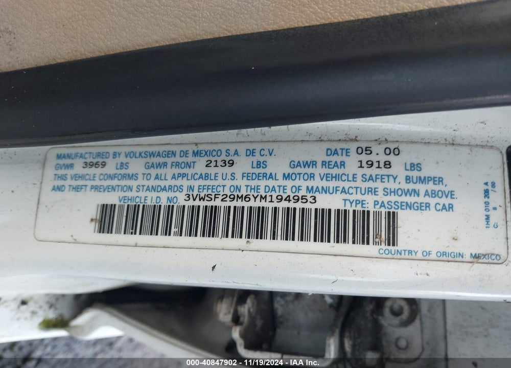 2000 VOLKSWAGEN JETTA GLS TDI VIN: 3VWSF29M6YM194953