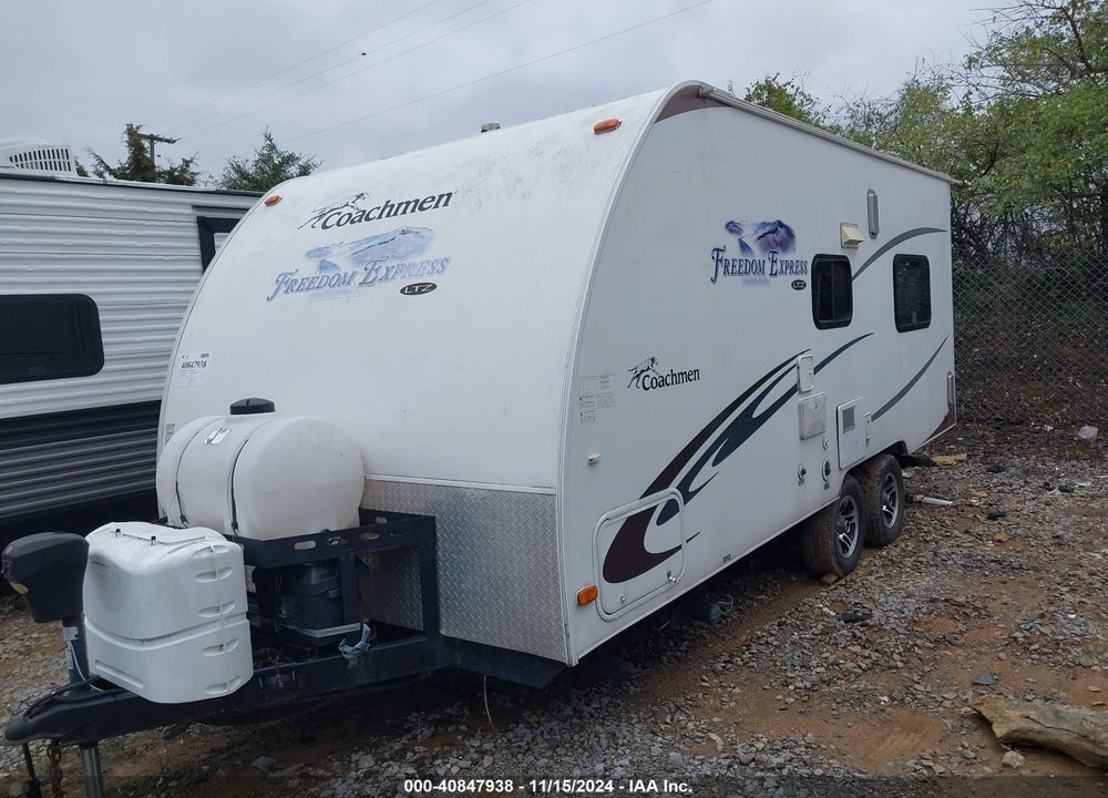 2010 FOREST RIVER FREEDOM EXPRESS VIN: 5ZT2FEHB6AA002758