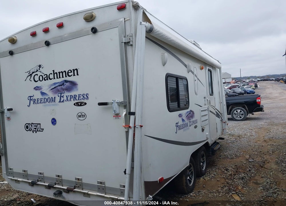 2010 FOREST RIVER FREEDOM EXPRESS VIN: 5ZT2FEHB6AA002758