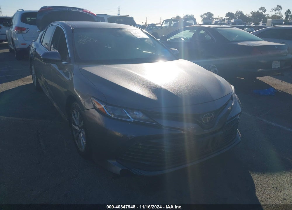2018 TOYOTA CAMRY LE VIN: 4T1B11HK7JU099472