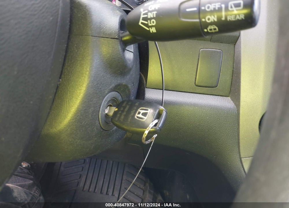 2011 HONDA CR-V LX VIN: 5J6RE3H39BL012524