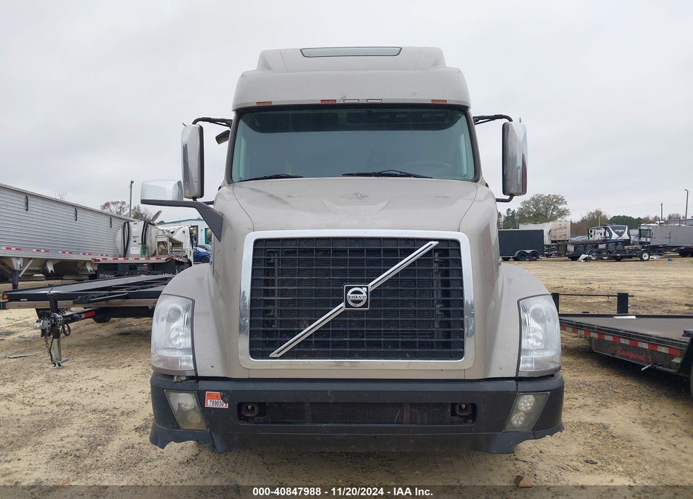 2013 VOLVO VN VNL VIN: 4V4NC9EG0DN139405