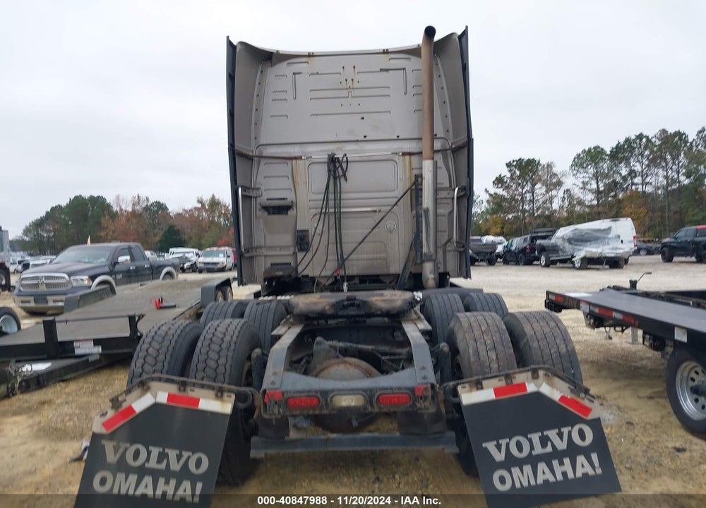 2013 VOLVO VN VNL VIN: 4V4NC9EG0DN139405
