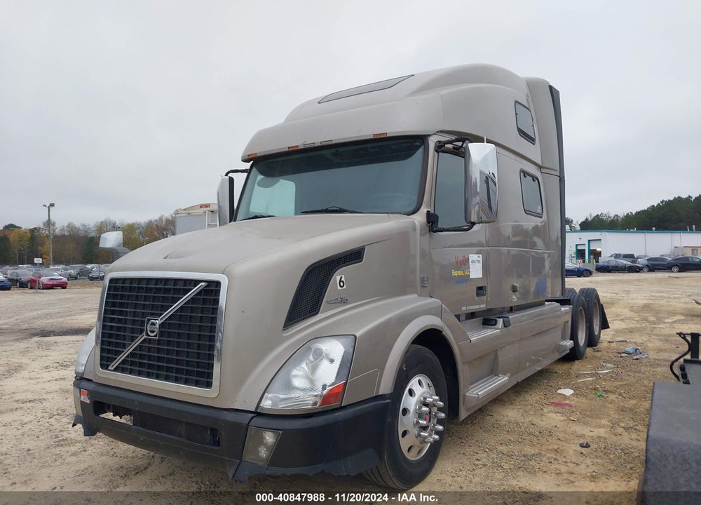 2013 VOLVO VN VNL VIN: 4V4NC9EG0DN139405