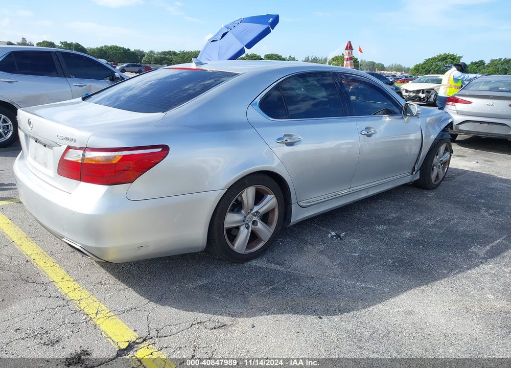 2010 LEXUS LS 460 VIN: JTHBL5EF2A5092158