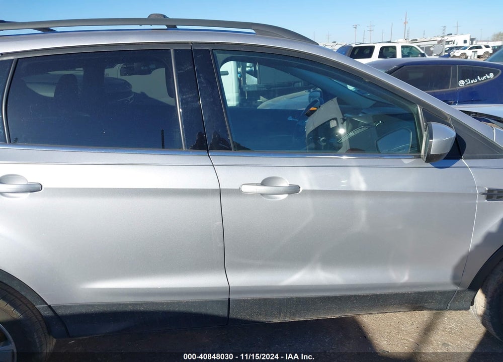 2017 FORD ESCAPE SE VIN: 1FMCU0GD0HUD48603