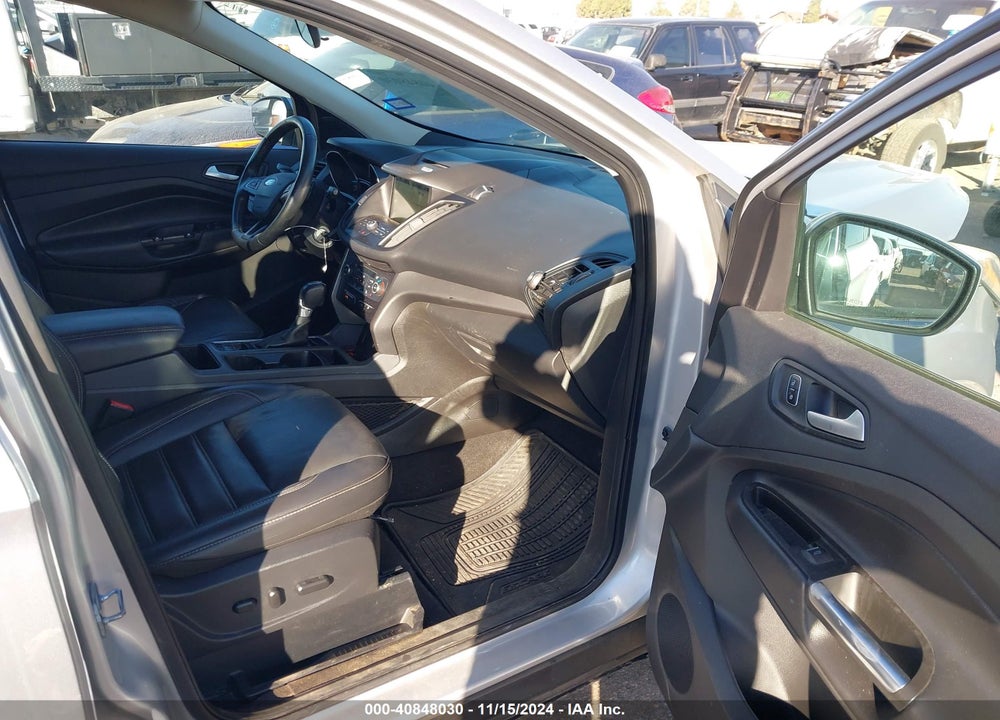 2017 FORD ESCAPE SE VIN: 1FMCU0GD0HUD48603