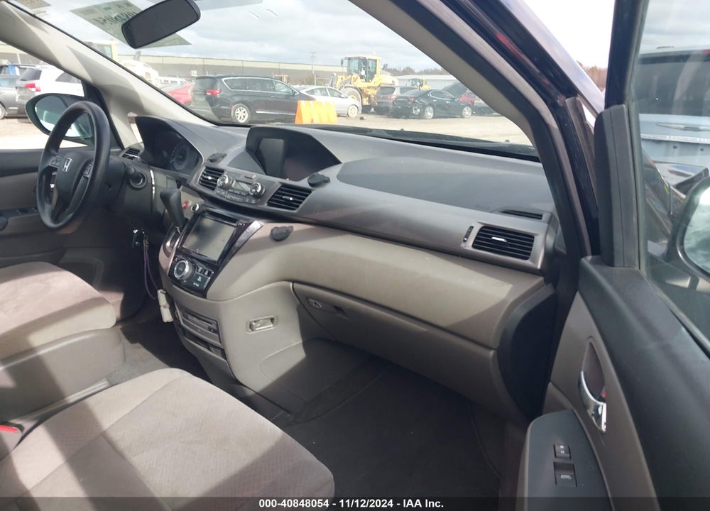 2016 HONDA ODYSSEY SE VIN: 5FNRL5H31GB106432