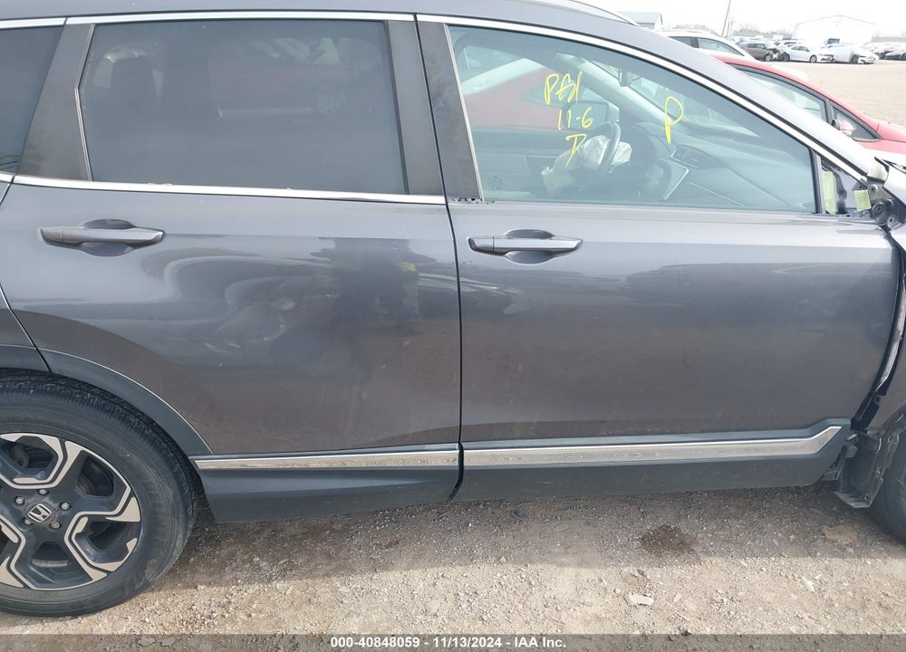 2017 HONDA CR-V TOURING VIN: 2HKRW2H99HH614449
