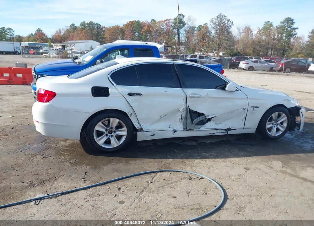 2011 BMW 528I VIN: WBAFR1C59BC746619