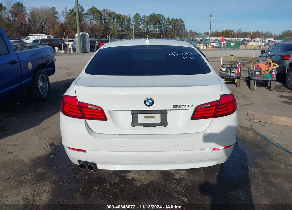2011 BMW 528I VIN: WBAFR1C59BC746619