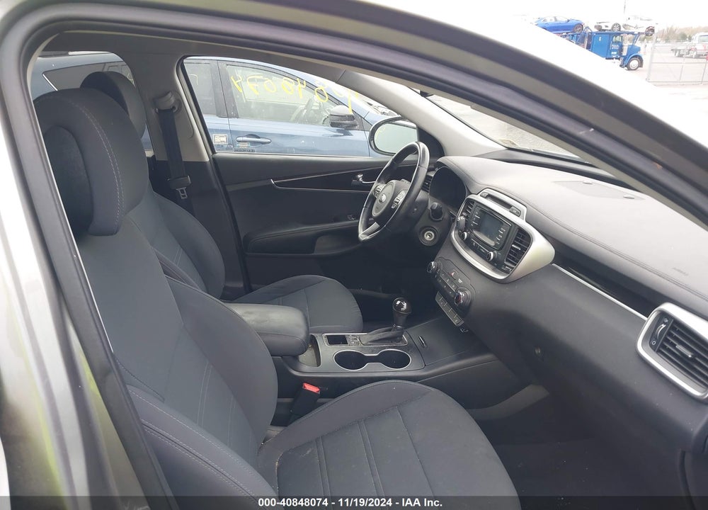 2016 KIA SORENTO 2.4L LX VIN: 5XYPGDA34GG181408