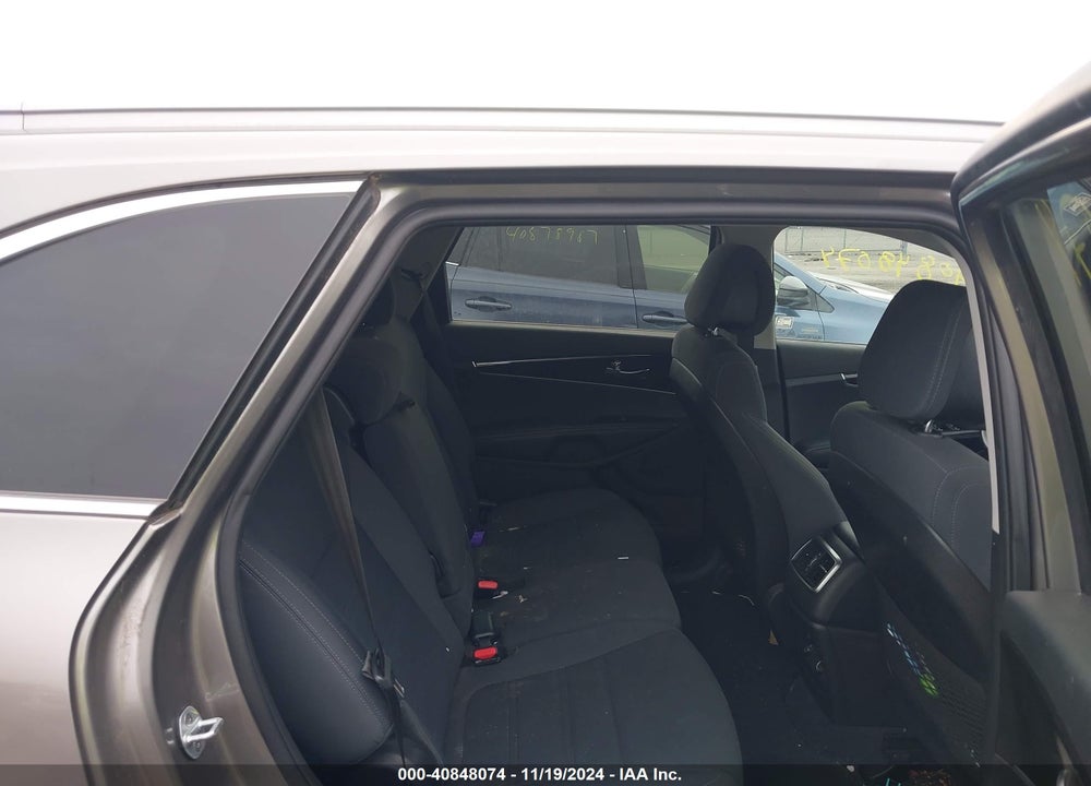 2016 KIA SORENTO 2.4L LX VIN: 5XYPGDA34GG181408