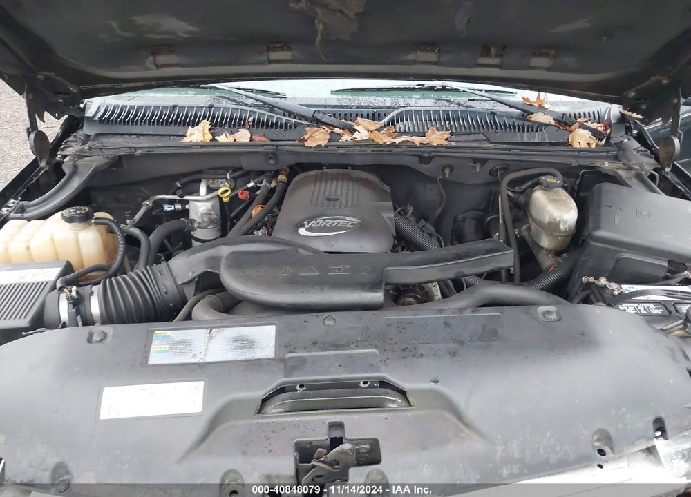 2004 CHEVROLET SUBURBAN 2500 LT VIN: 3GNGK26U44G300339