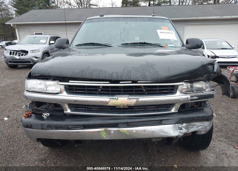 2004 CHEVROLET SUBURBAN 2500 LT VIN: 3GNGK26U44G300339