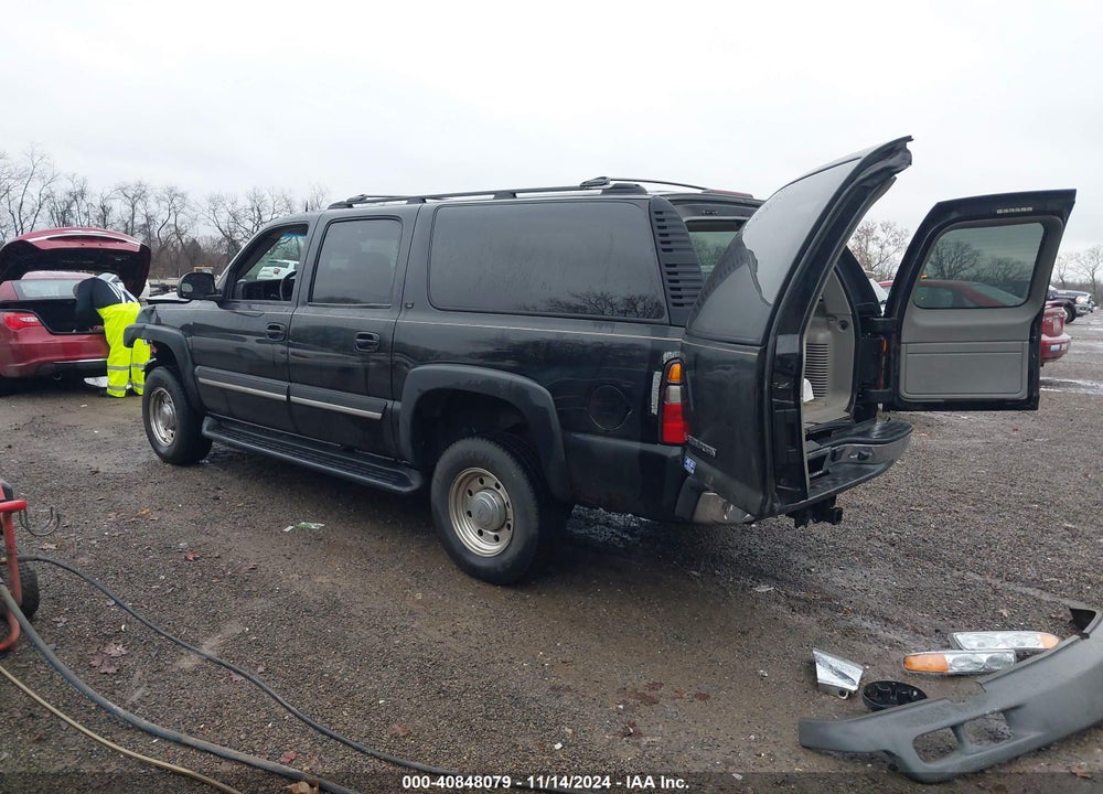 2004 CHEVROLET SUBURBAN 2500 LT VIN: 3GNGK26U44G300339