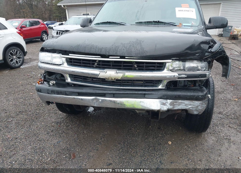 2004 CHEVROLET SUBURBAN 2500 LT VIN: 3GNGK26U44G300339