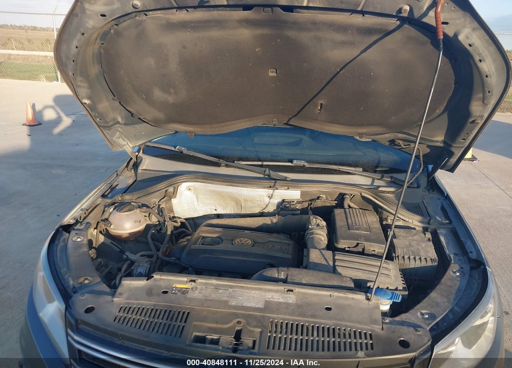 2013 VOLKSWAGEN TIGUAN SE VIN: WVGAV3AX3DW568440