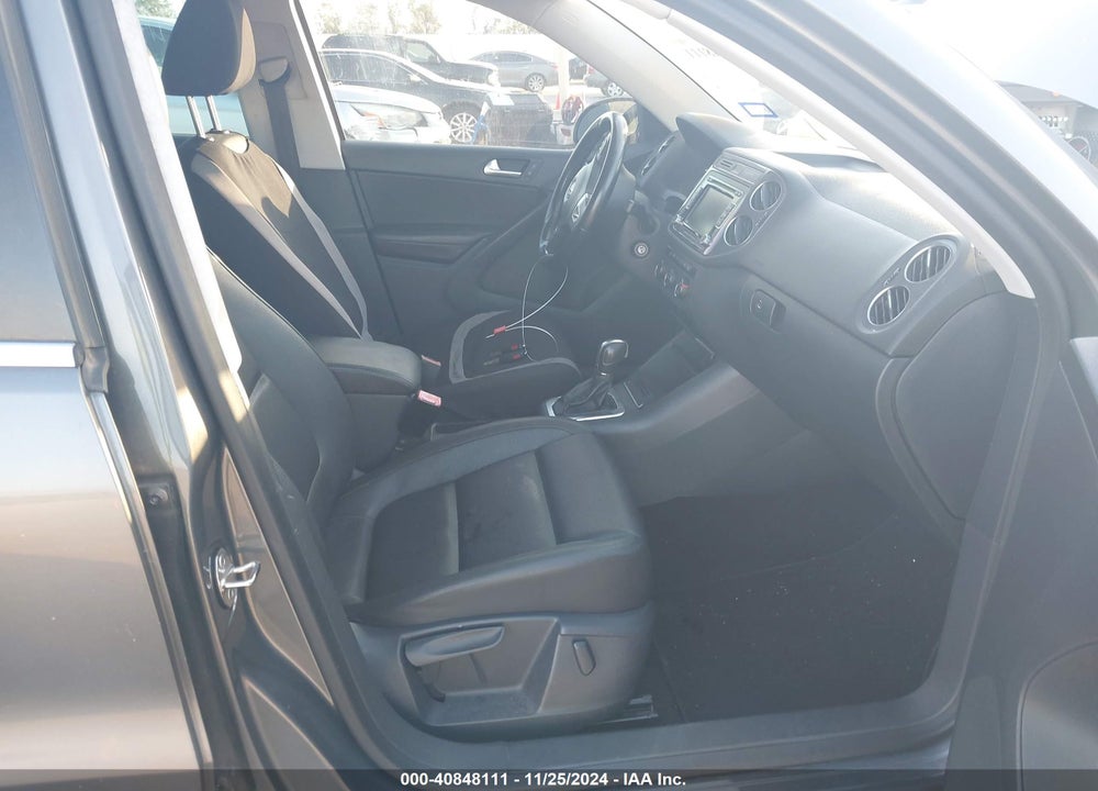 2013 VOLKSWAGEN TIGUAN SE VIN: WVGAV3AX3DW568440