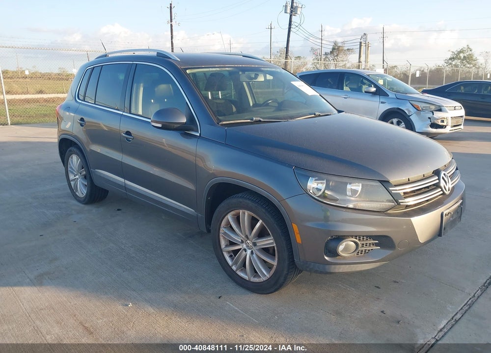 2013 VOLKSWAGEN TIGUAN SE VIN: WVGAV3AX3DW568440