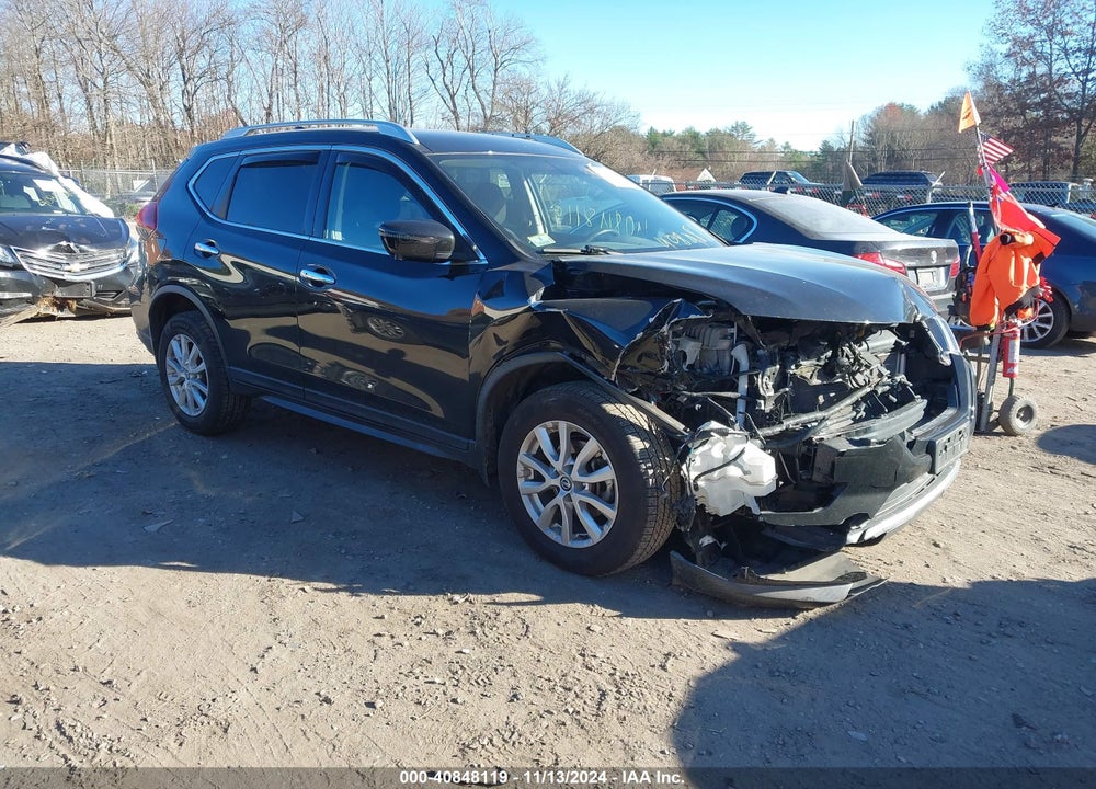 2018 NISSAN ROGUE SV VIN: KNMAT2MV7JP615943