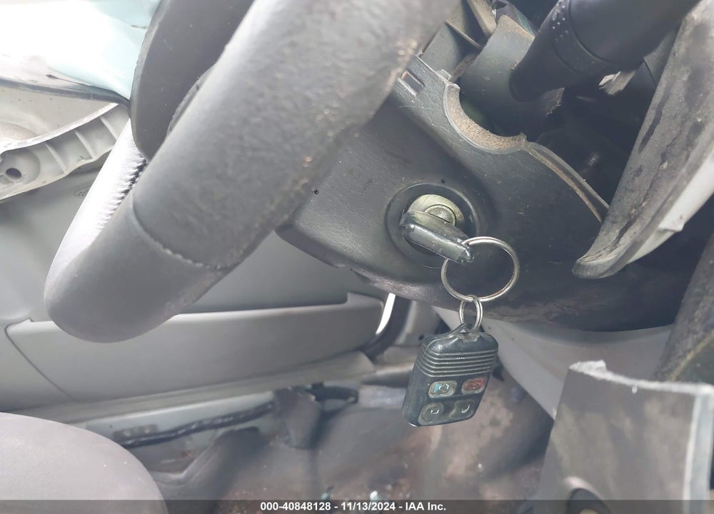 2007 FORD FOCUS S/SE/SES VIN: 1FAFP34N97W128764