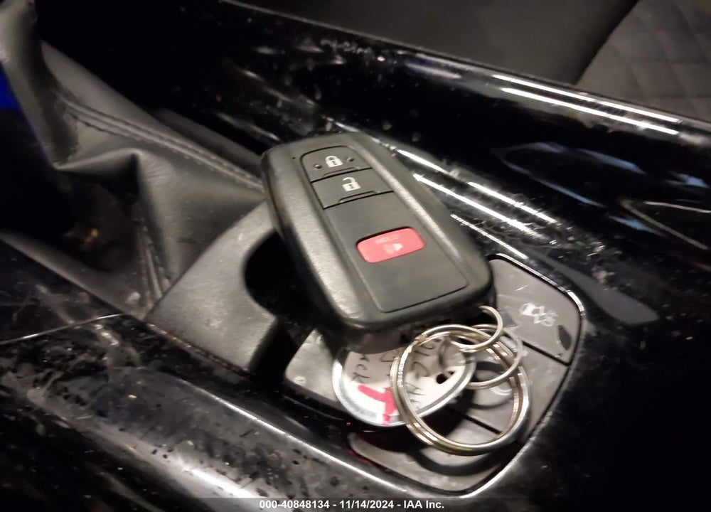 2021 TOYOTA C-HR XLE VIN: JTNKHMBX3M1107168