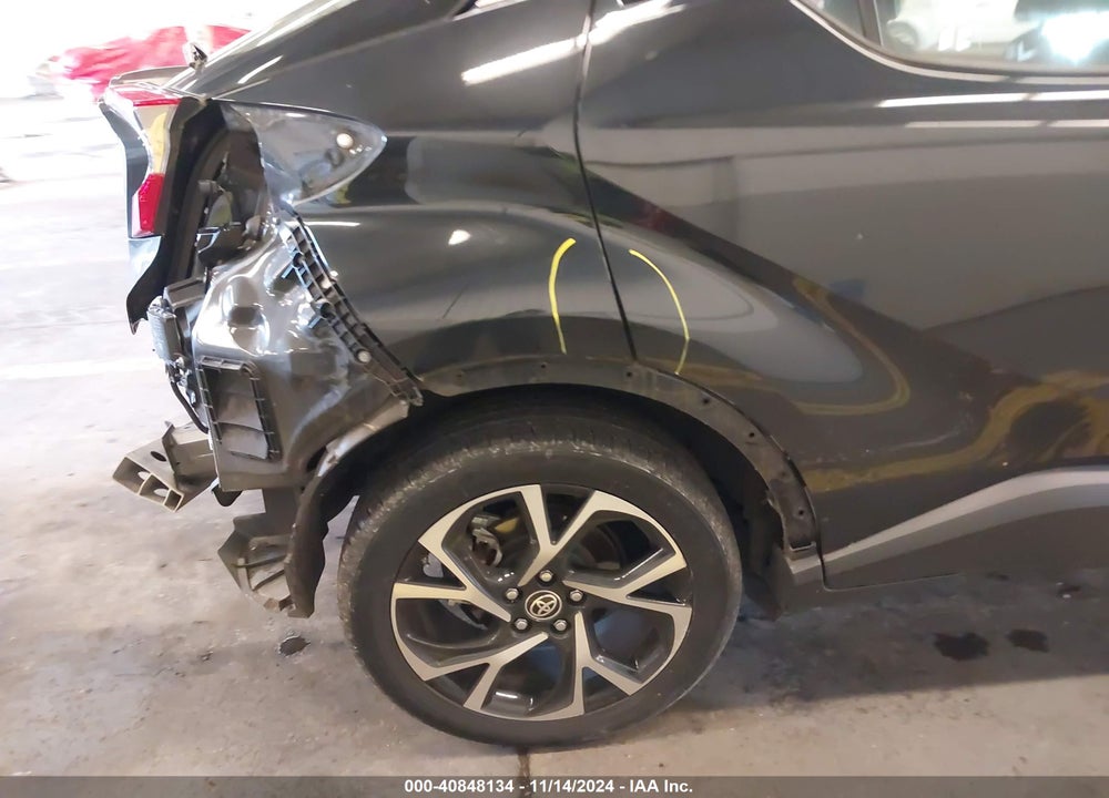 2021 TOYOTA C-HR XLE VIN: JTNKHMBX3M1107168